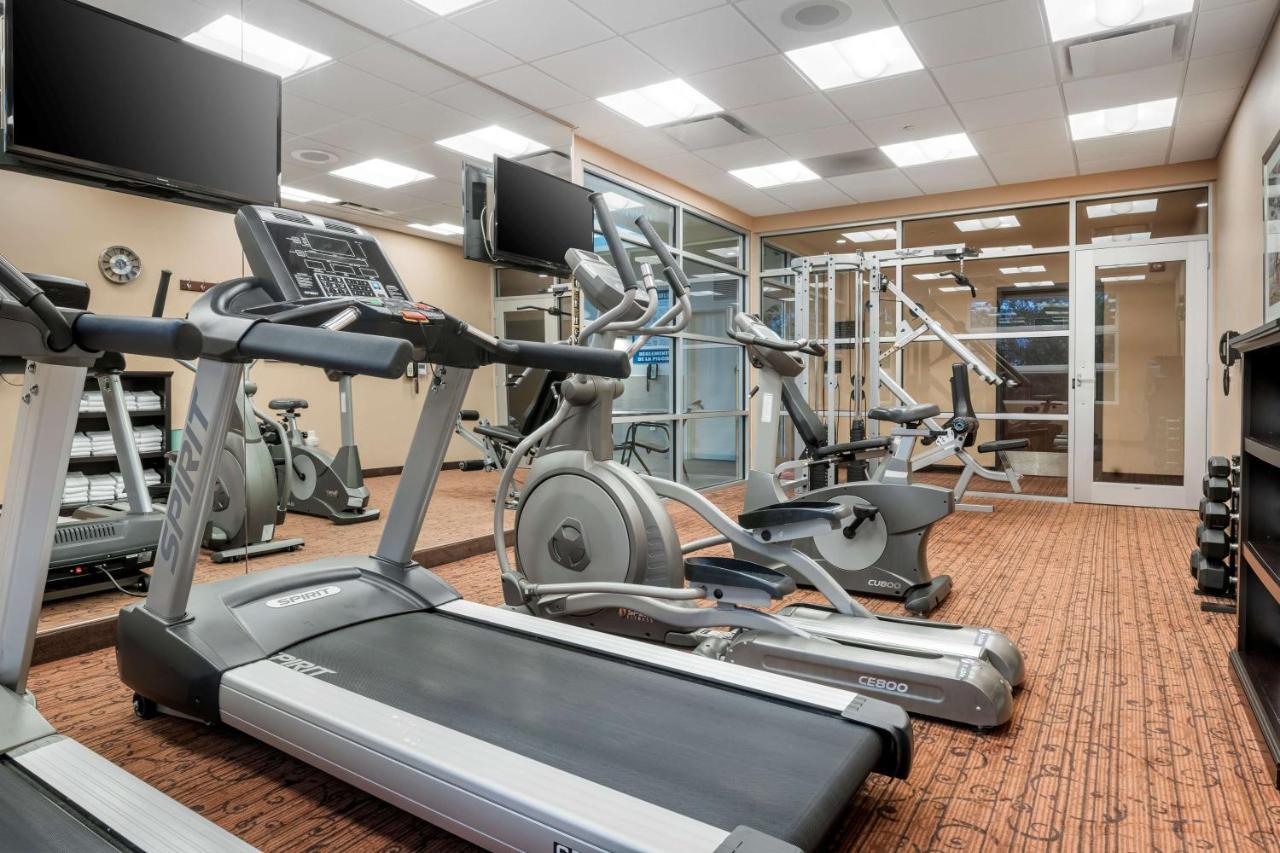 Best Western Plus, Bathurst Hotel & Suites Экстерьер фото